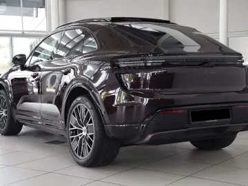 Macan Electric Turbo