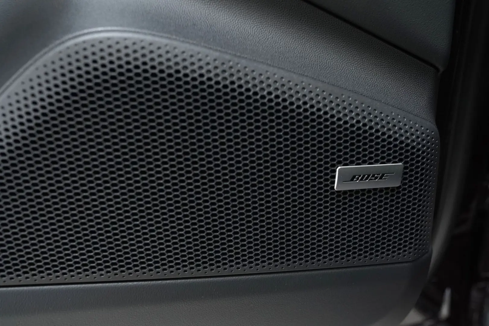 Macan Electric Turbo