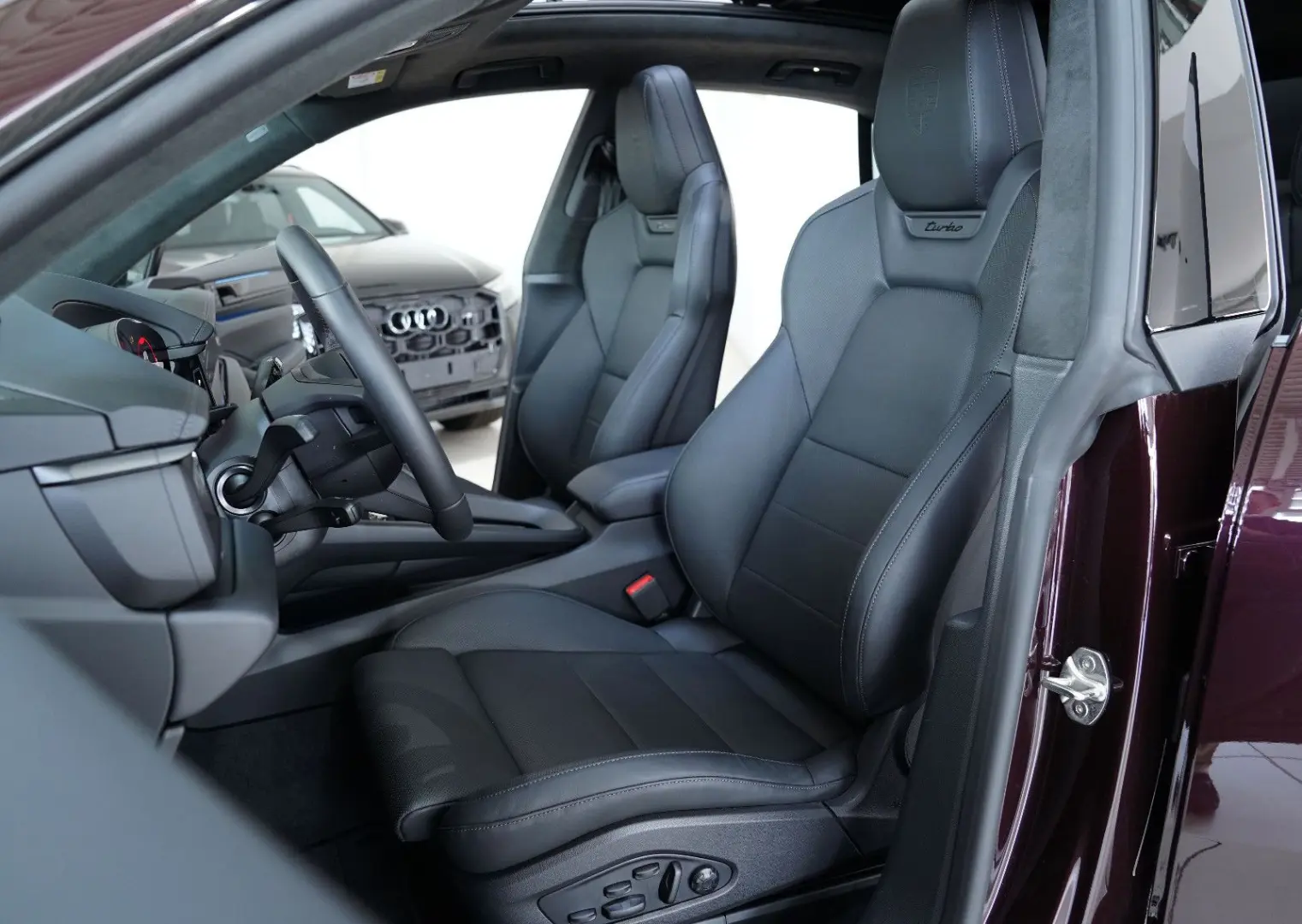 Macan Electric Turbo