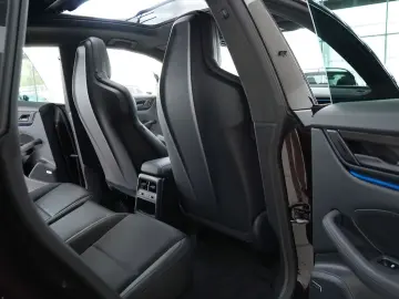 Macan Electric Turbo