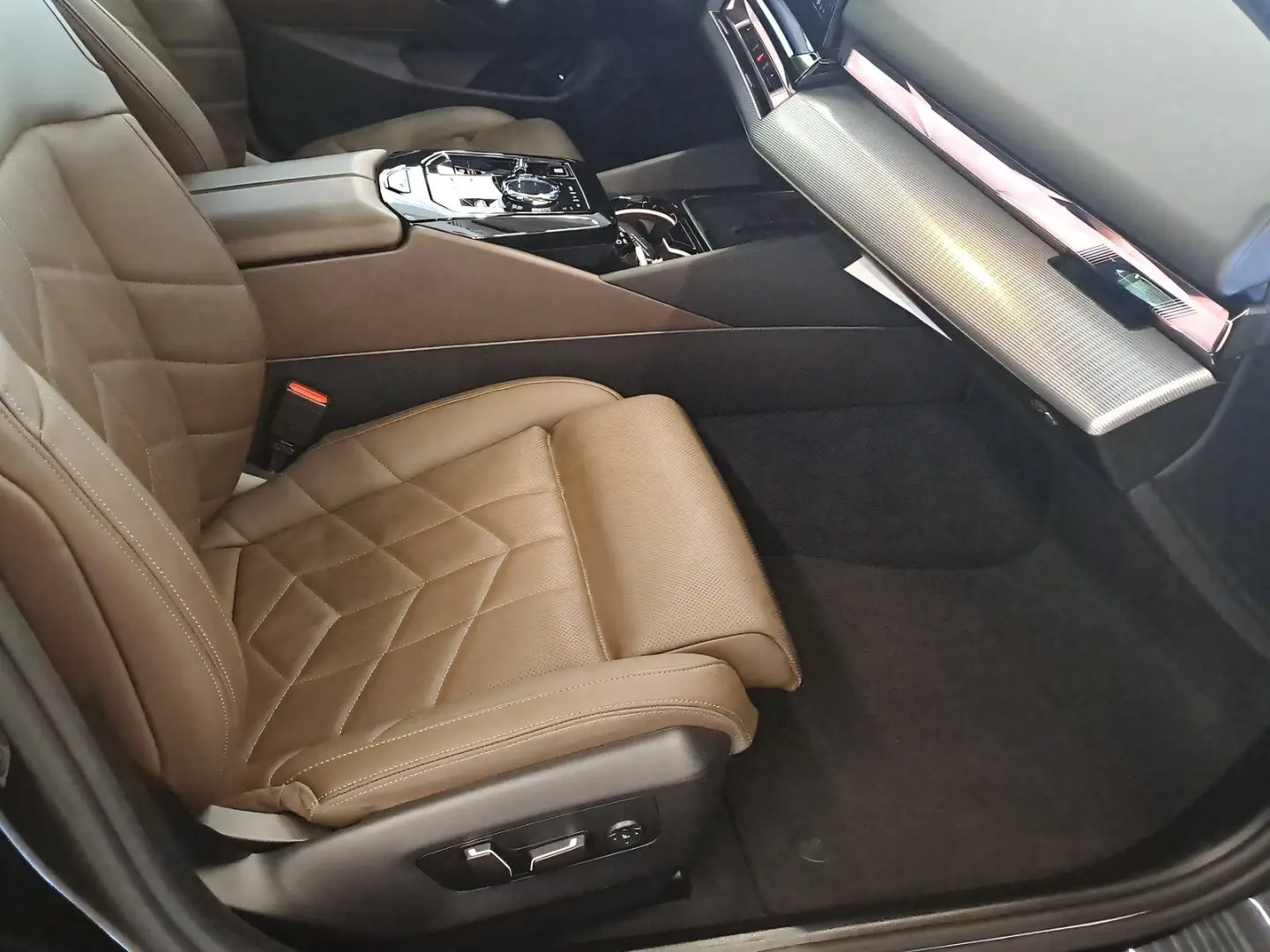 550e xDrive Limousine inkl. Winterräder