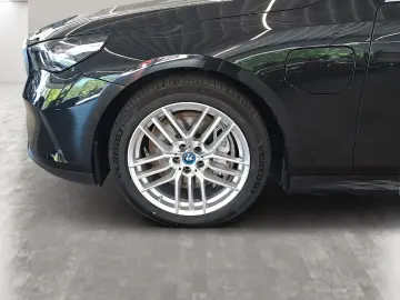550e xDrive Limousine inkl. Winterräder