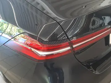 550e xDrive Limousine inkl. Winterräder
