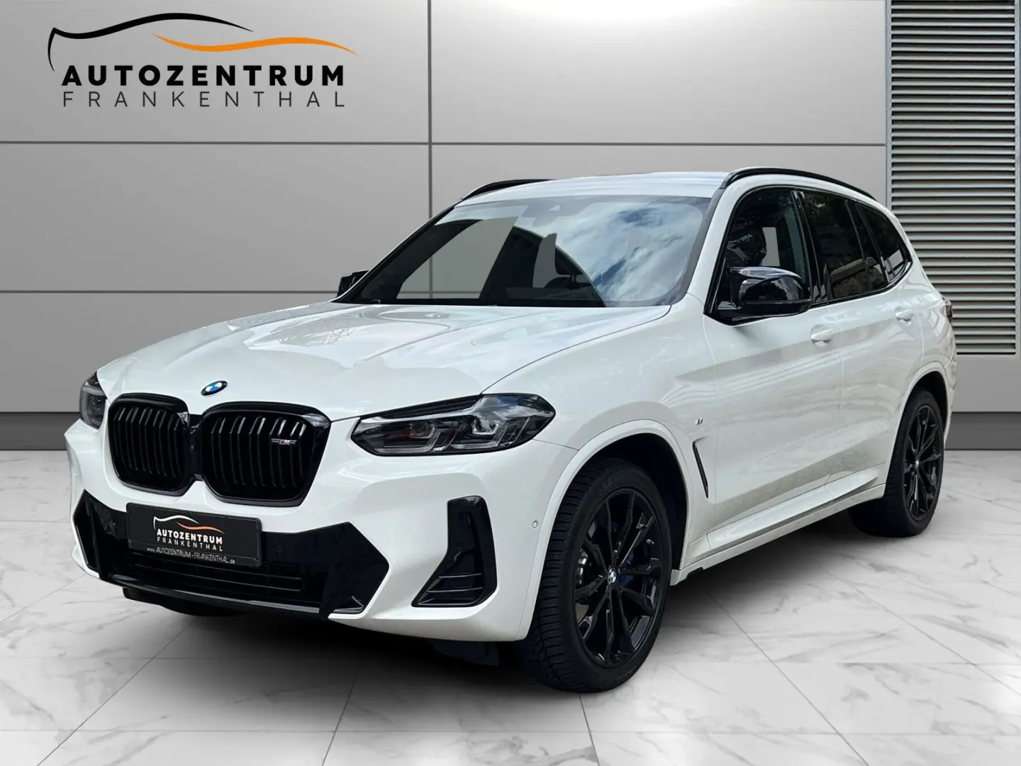 X3 M40 i H&K 360° HuD LED