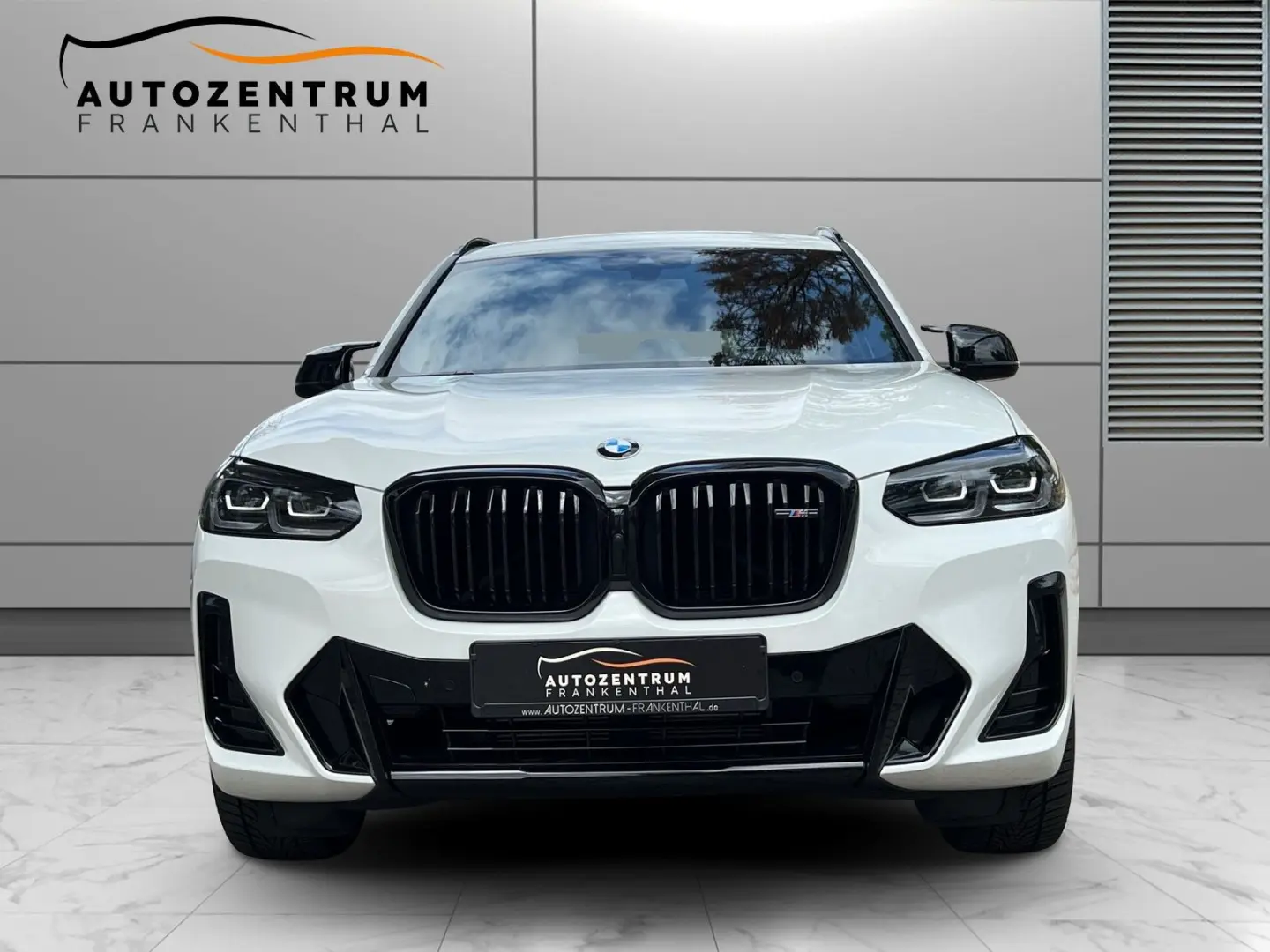 X3 M40 i H&K 360° HuD LED