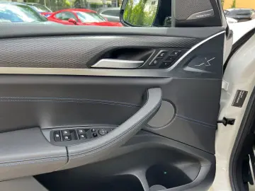 X3 M40 i H&K 360° HuD LED