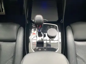 X4 M Competition HUD LC Prof. ad.LED H/K 21''
