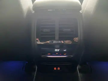 X4 M Competition HUD LC Prof. ad.LED H/K 21''