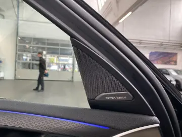 X4 M Competition HUD LC Prof. ad.LED H/K 21''