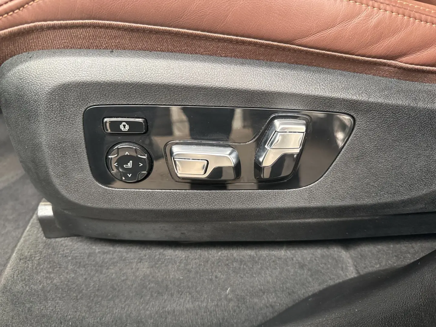X5 M60i xDrive AHK|Pano|Standhzg.|DAProf.|22