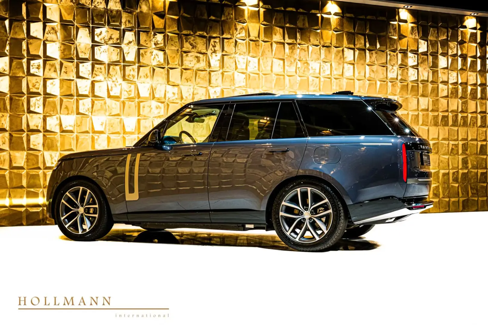Land Rover Range Rover P460e SE + Panorama + MY2025
