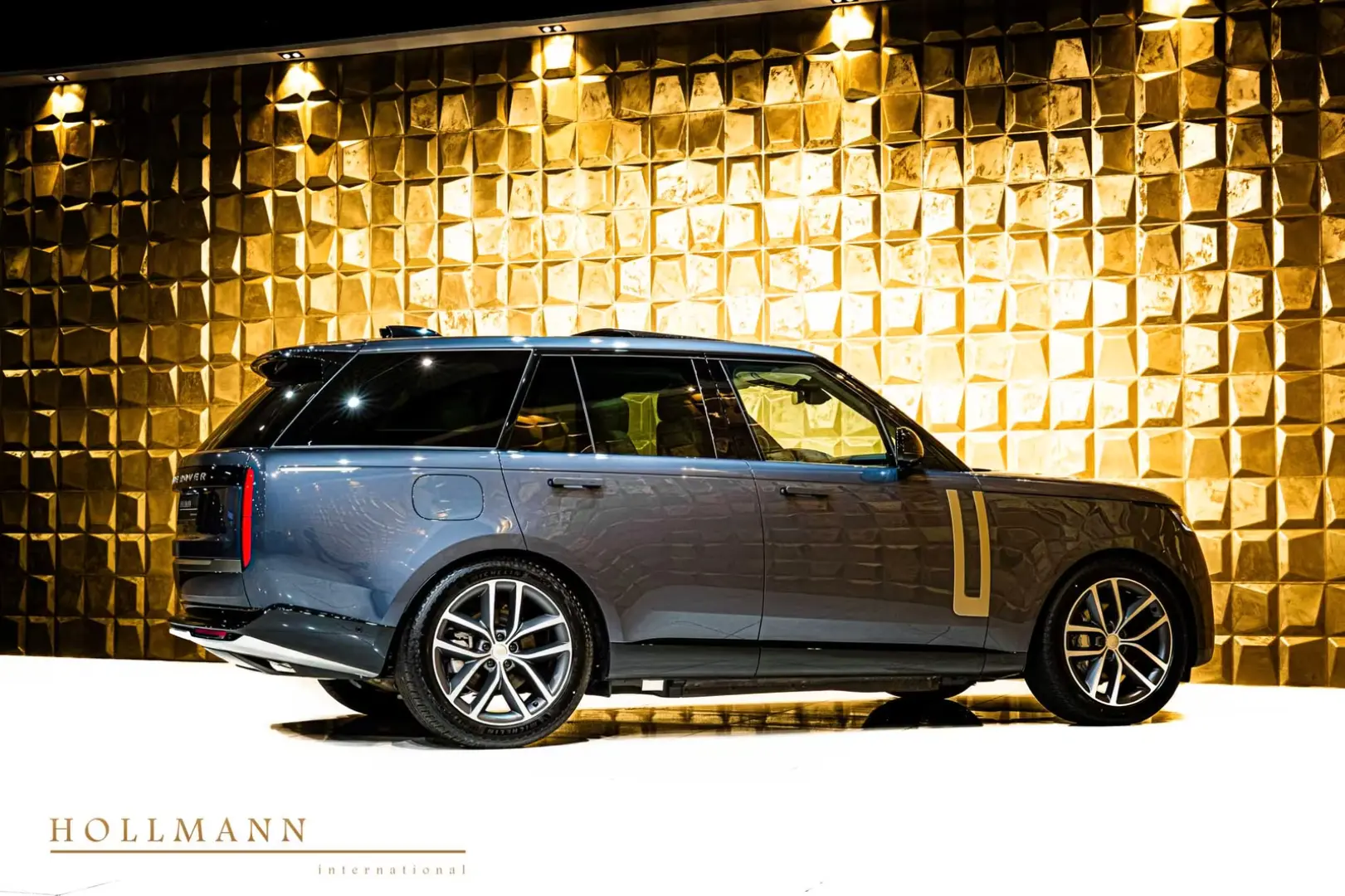 Land Rover Range Rover P460e SE + Panorama + MY2025