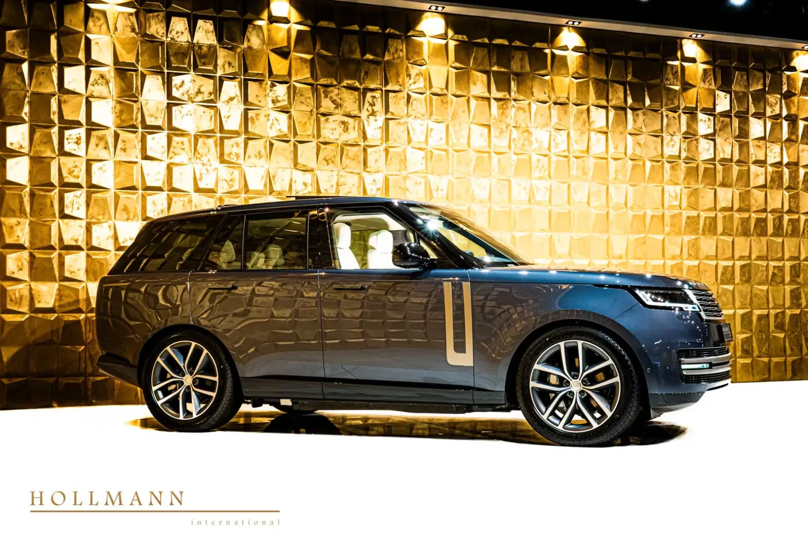 Land Rover Range Rover P460e SE + Panorama + MY2025
