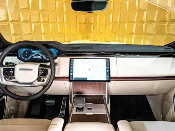Land Rover Range Rover P460e SE + Panorama + MY2025