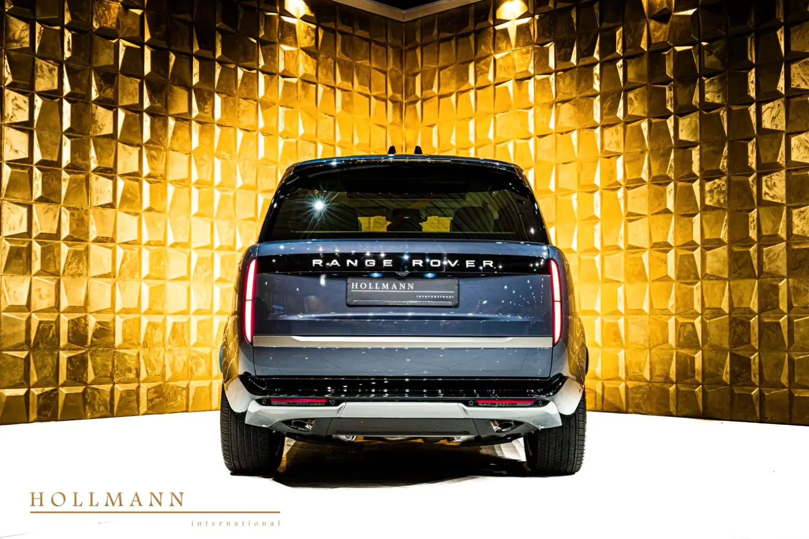 Land Rover Range Rover P460e SE + Panorama + MY2025