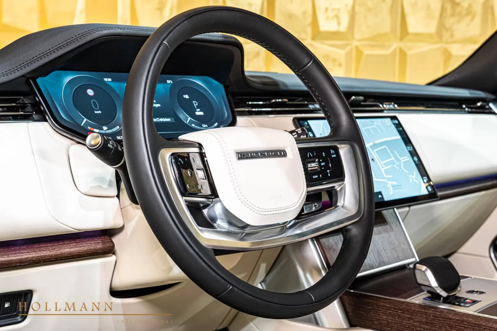 Land Rover Range Rover P460e SE + Panorama + MY2025