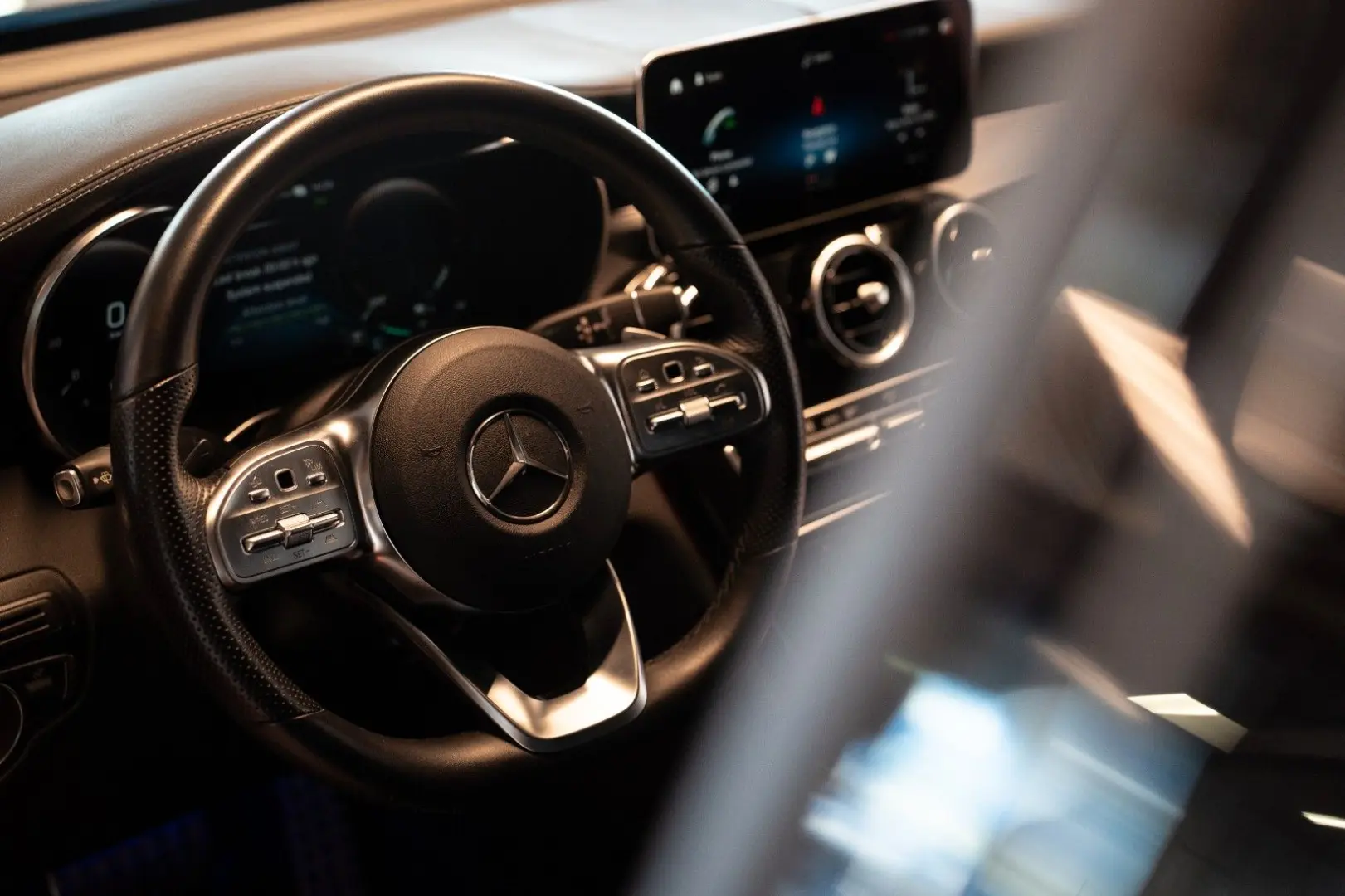 GLC 300 e 4MATIC Coupé AMG*TOW*