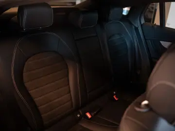 GLC 300 e 4MATIC Coupé AMG*TOW*
