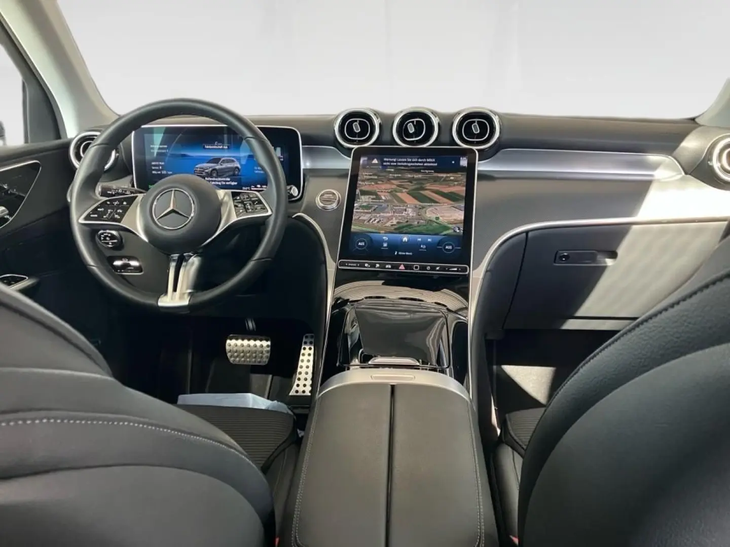 GLC 300 e 4M AVANTGARDE+AHK+MBUX+LED+Kam+PDC+SHZ