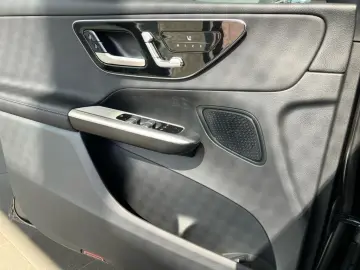 GLC 300 e 4M AVANTGARDE+AHK+MBUX+LED+Kam+PDC+SHZ