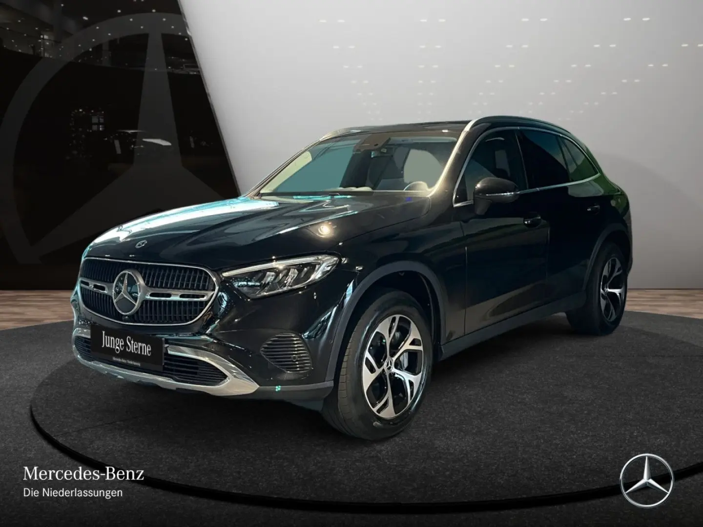 GLC 300 e 4M Avantg. AHK MEMORY Totwinkel LED 18