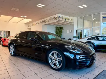 Panamera Sport Turismo 4 E-Hybrid Platinum Edt.