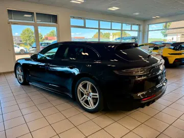 Panamera Sport Turismo 4 E-Hybrid Platinum Edt.