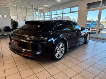 Panamera Sport Turismo 4 E-Hybrid Platinum Edt.