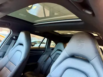 Panamera Sport Turismo 4 E-Hybrid Platinum Edt.