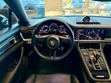 Panamera Sport Turismo 4 E-Hybrid Platinum Edt.