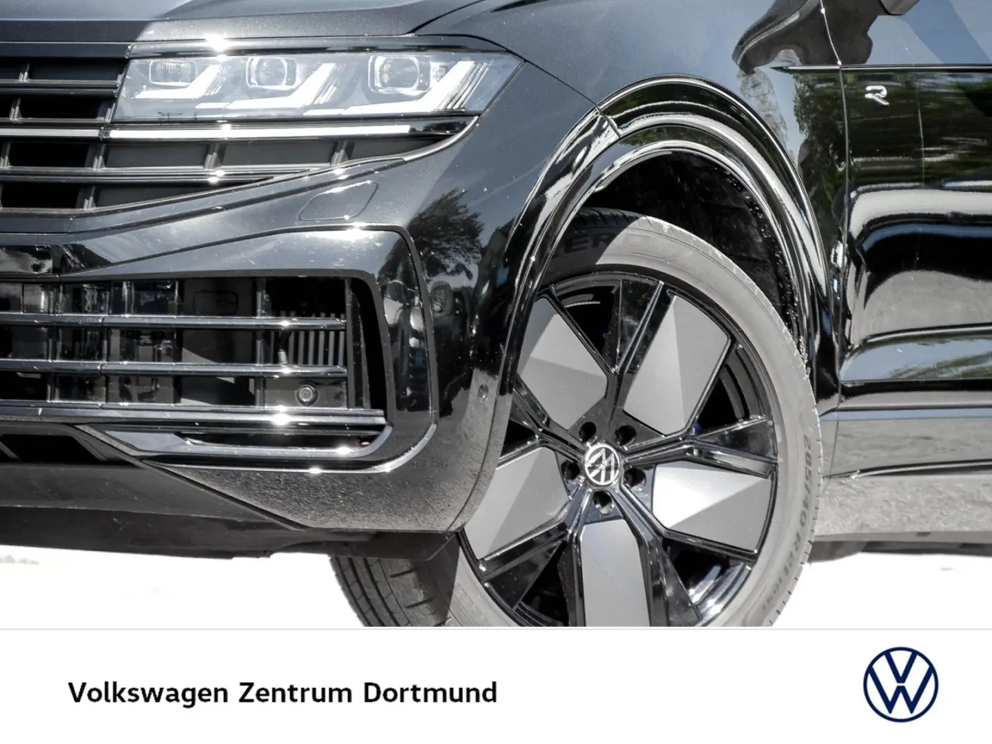 Touareg HYBRID R NEUESMODELL PANO AHK 360CAM 21Z