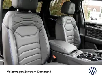 Touareg HYBRID R NEUESMODELL PANO AHK 360CAM 21Z