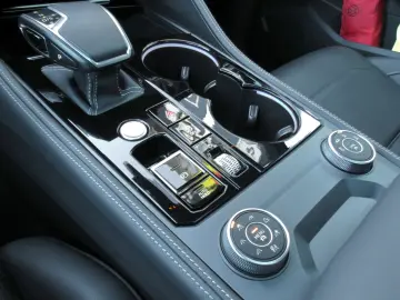 Touareg R  3.0TSI eHybrid 340 kW 4M