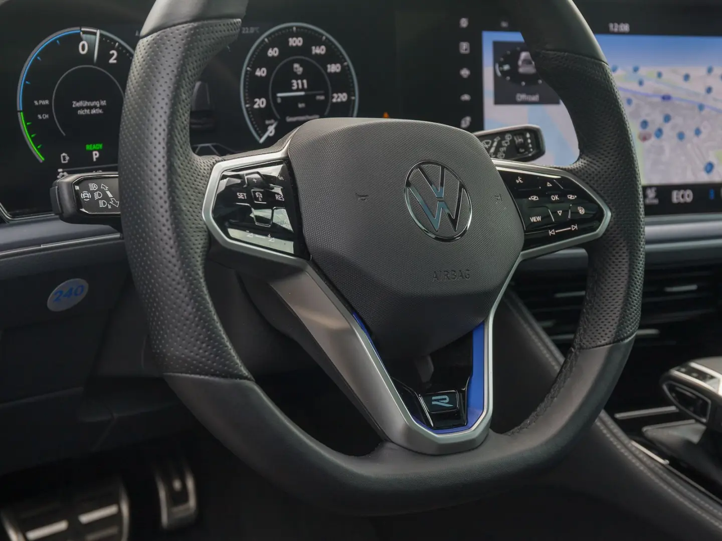 Touareg R eHybrid 4M HuD AHK LUFT PANO DYNAUDIO