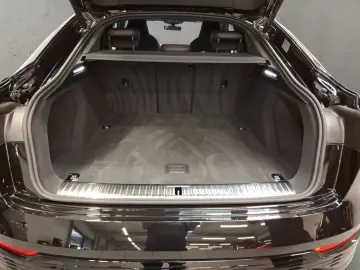SQ8 Sportback e-tron 370 kW