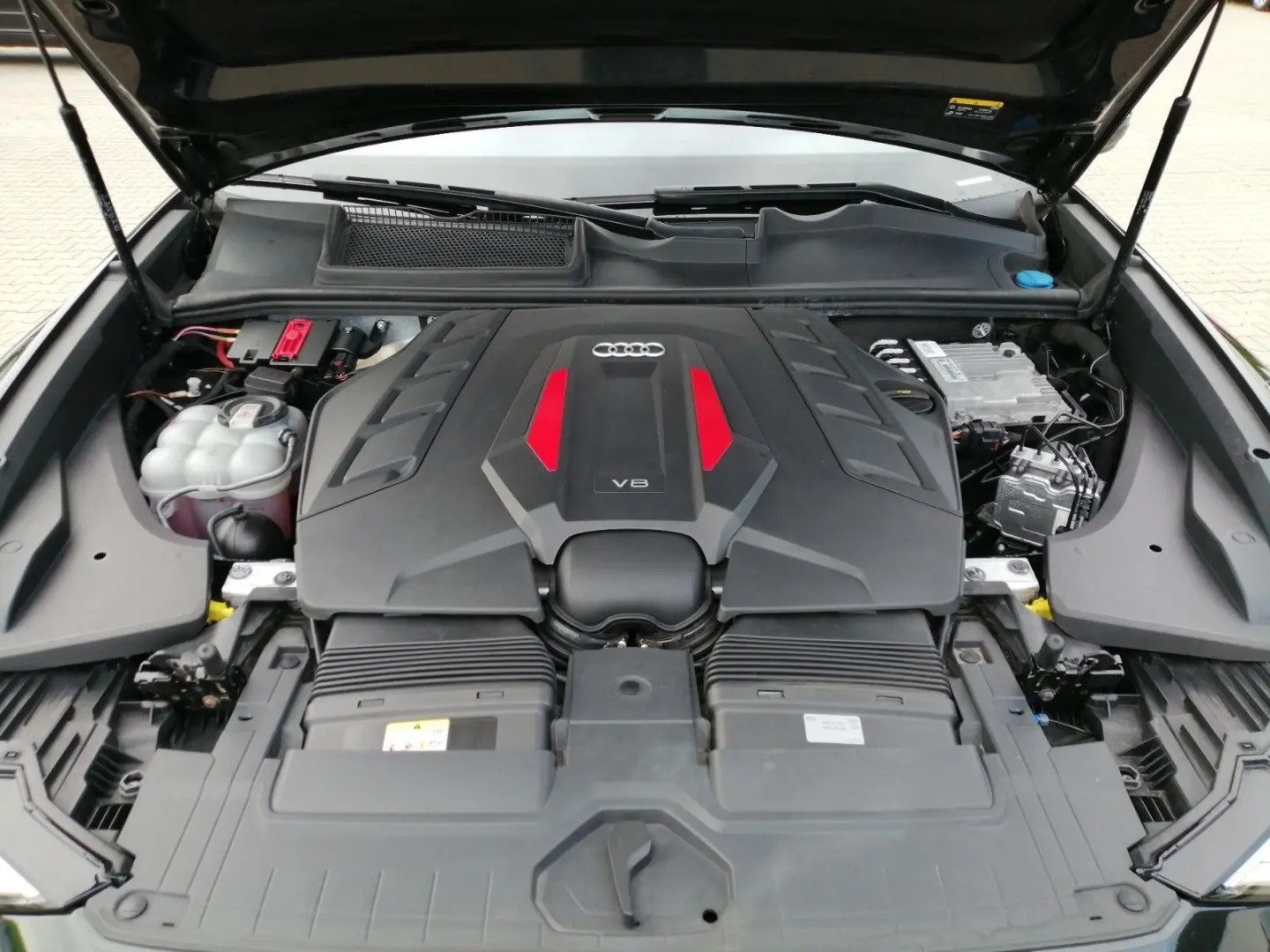 SQ8 TFSI Pano HD-Matrix 360° B&O 23