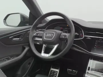 SQ8 competition TFSI AllrLenk*StdHz*23*LP145tEUR