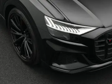 SQ8 competition TFSI AllrLenk*StdHz*23*LP145tEUR