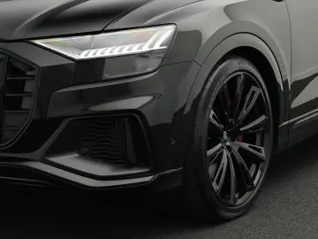 SQ8 competition TFSI AllrLenk*StdHz*23*LP145tEUR