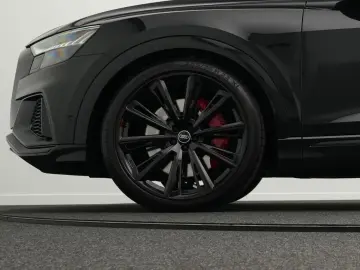 SQ8 competition TFSI AllrLenk*StdHz*23*LP145tEUR
