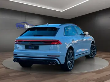 SQ8 4.0 TFSI Advanced B&O°TV°23