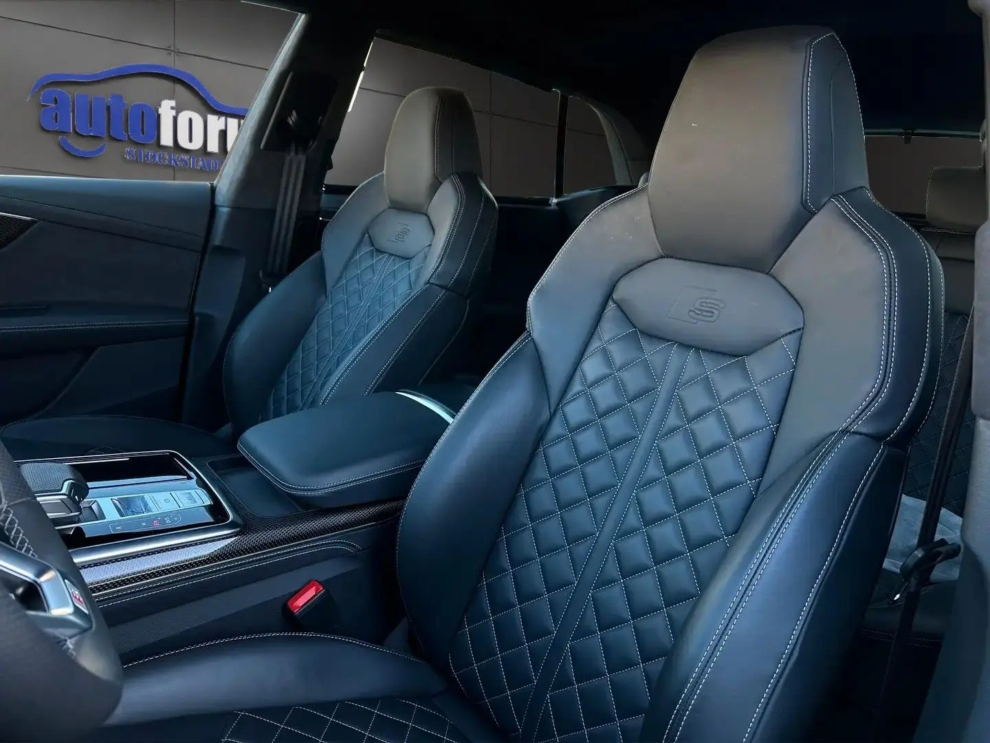 SQ8 4.0 TFSI Advanced B&O°TV°23