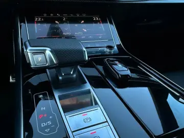 SQ8 4.0 TFSI Advanced B&O°TV°23