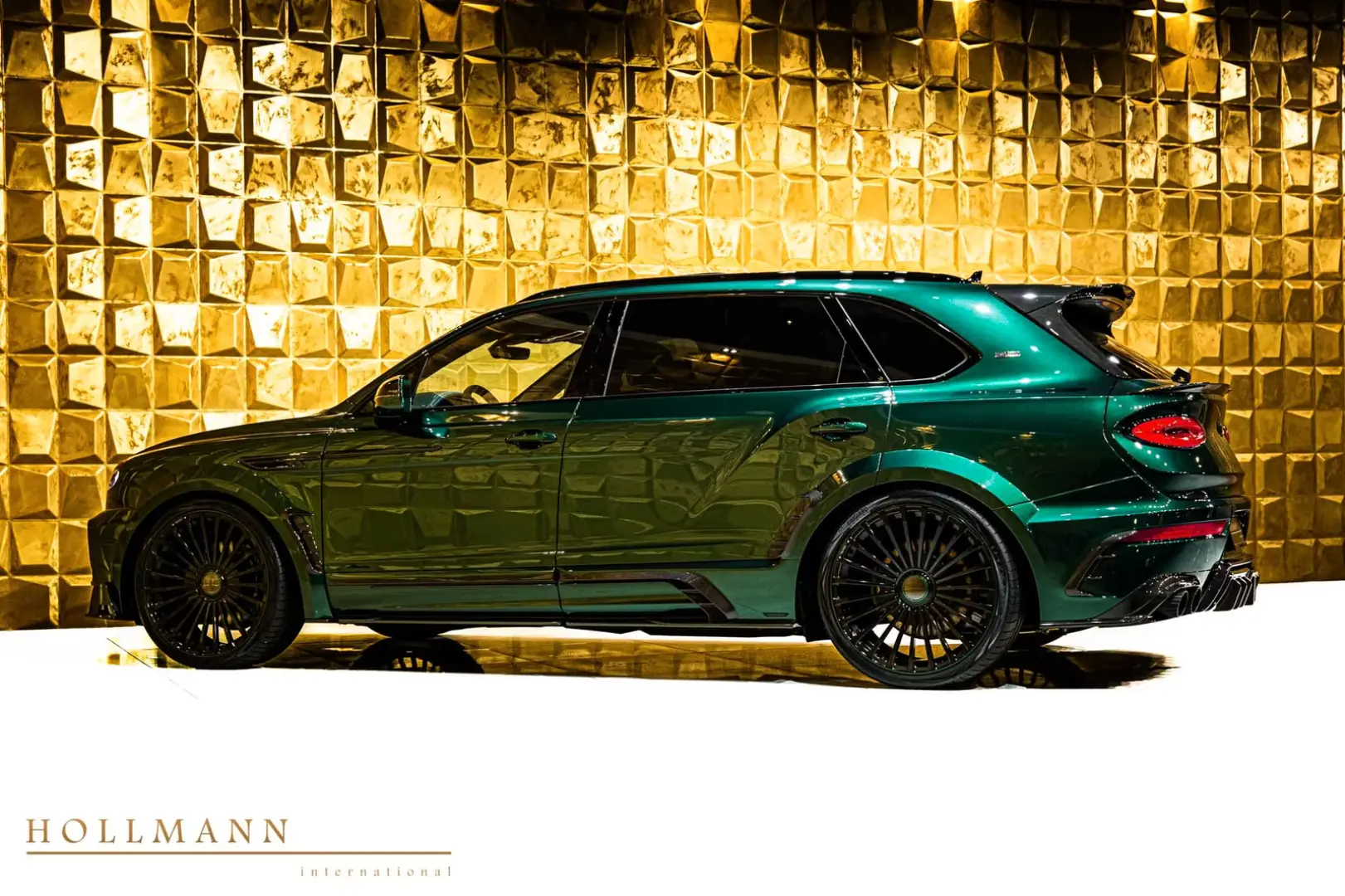 Bentley Bentayga V8 EWB AZURE by MANSORY
