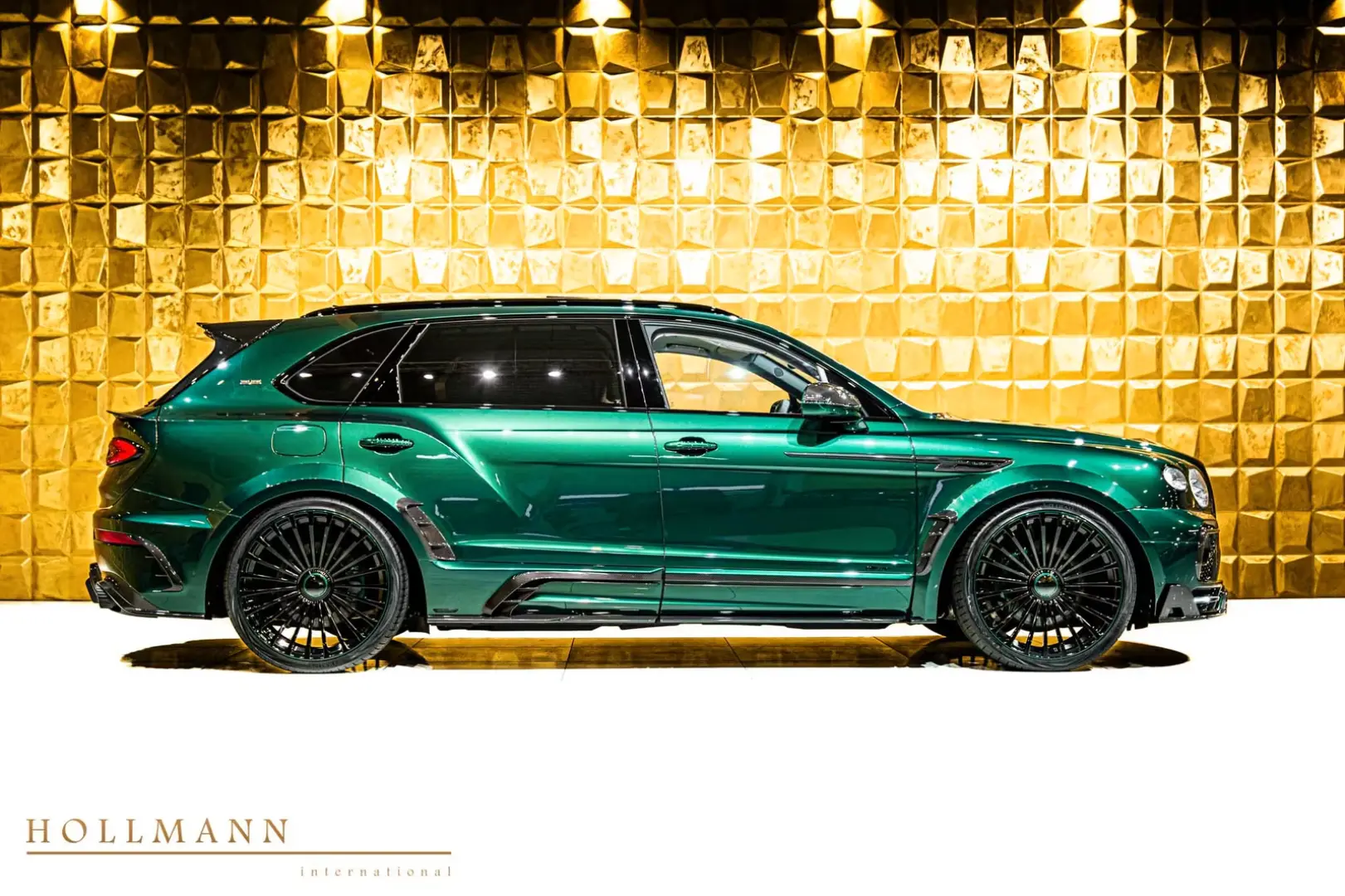 Bentley Bentayga V8 EWB AZURE by MANSORY