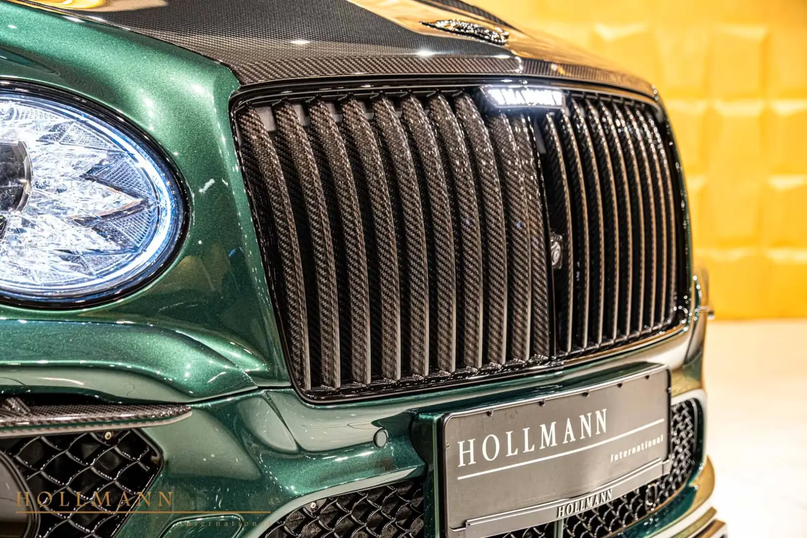 Bentley Bentayga V8 EWB AZURE by MANSORY