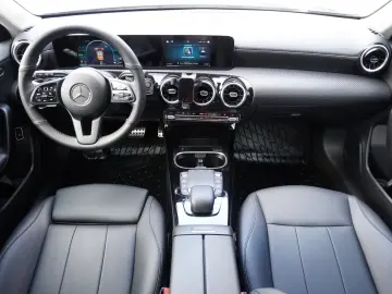 A250 e LED Navi ACC Kamera Digitales Cockpit DAB