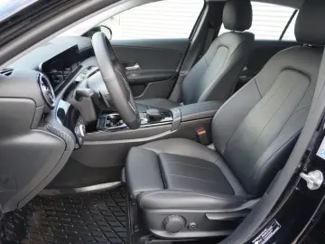 A250 e LED Navi ACC Kamera Digitales Cockpit DAB