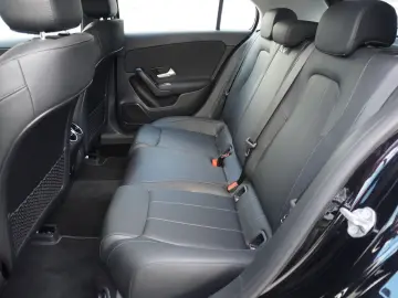 A250 e LED Navi ACC Kamera Digitales Cockpit DAB