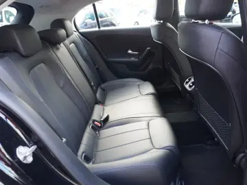 A250 e LED Navi ACC Kamera Digitales Cockpit DAB